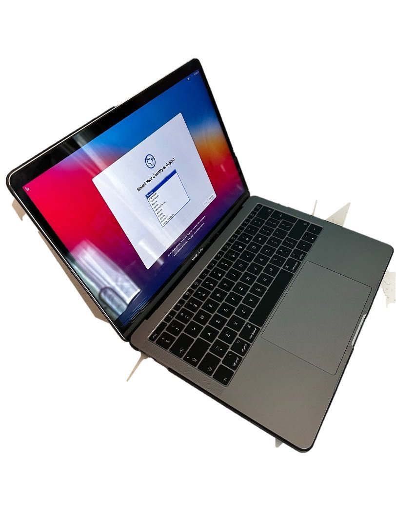 Лаптоп Макбук Macbook Pro