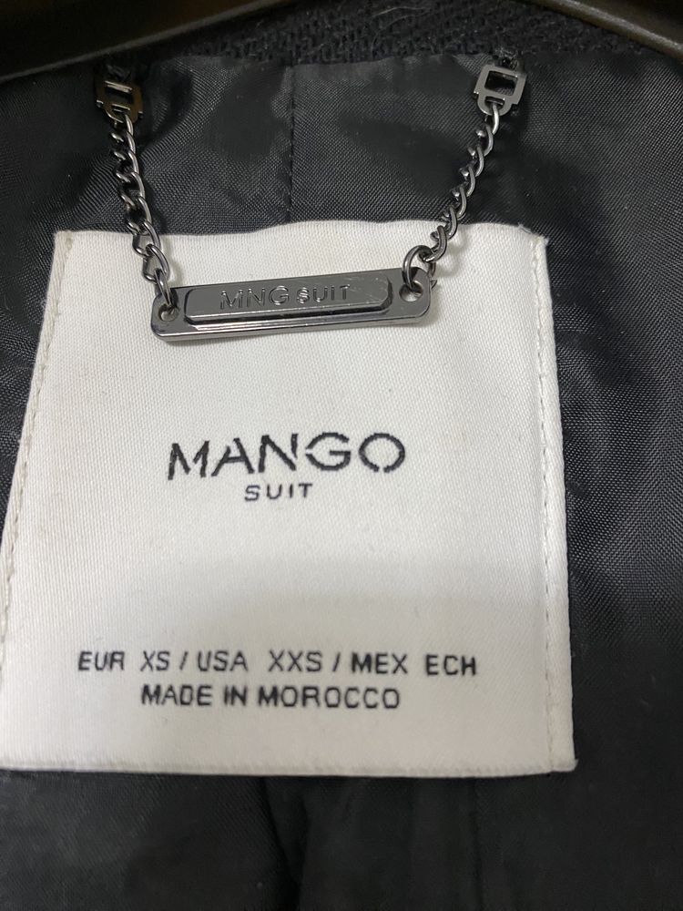 Пальто Mango
