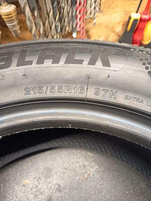 Cauciucuri de iarna 215/55R16