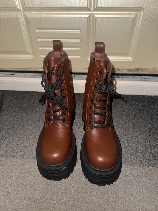продам ботинки..