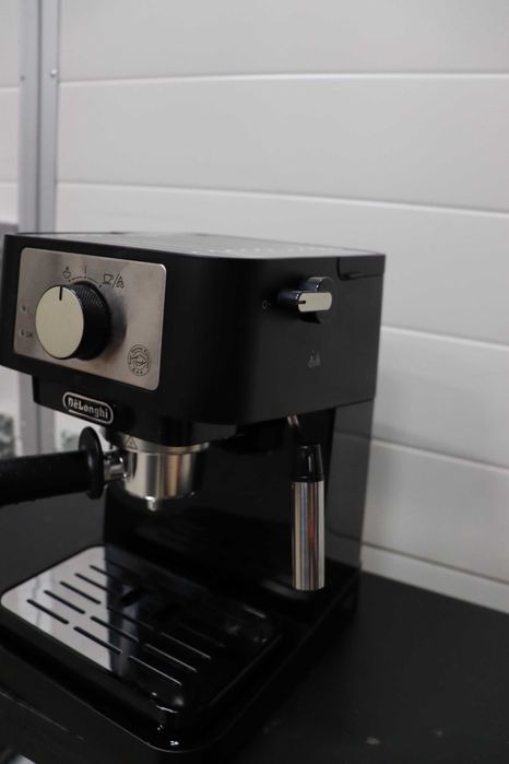 Еспресо кафемашина Delonghi Stilosa (EC 260.BK) 1100W