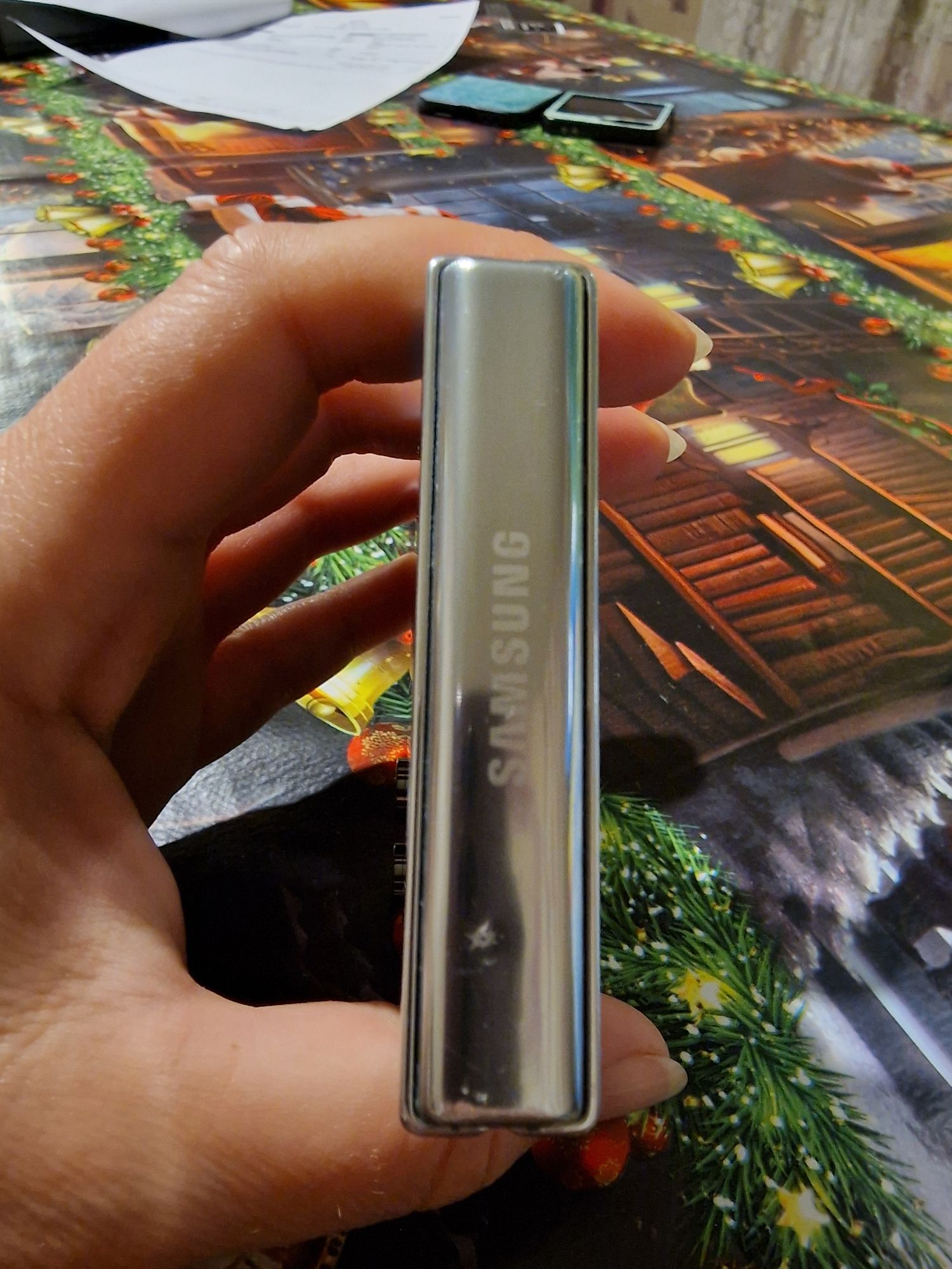 Продава,бартерSamsung Z Flip5 с гаранция