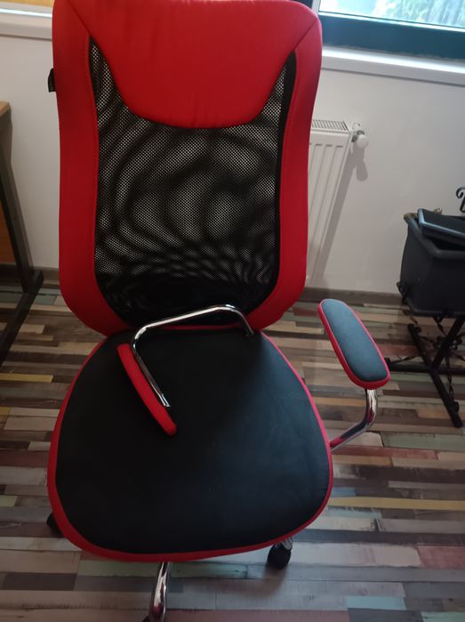 Birou gaming Fredde ikea