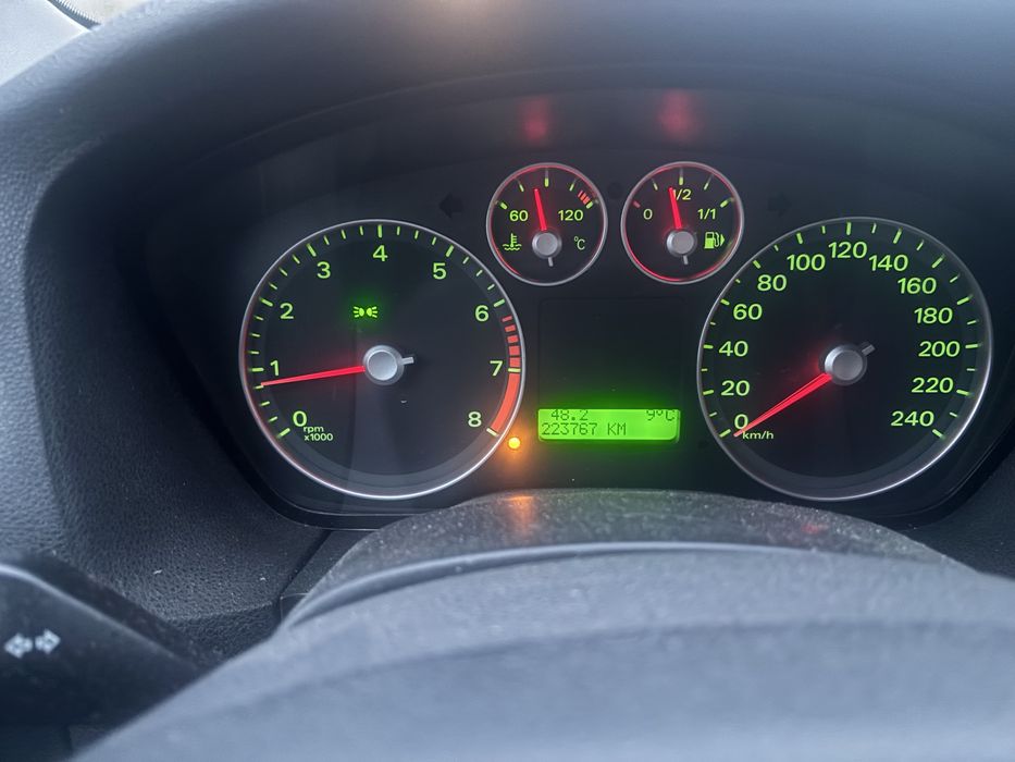 Ford focus 2 1.6 benzina si gpl