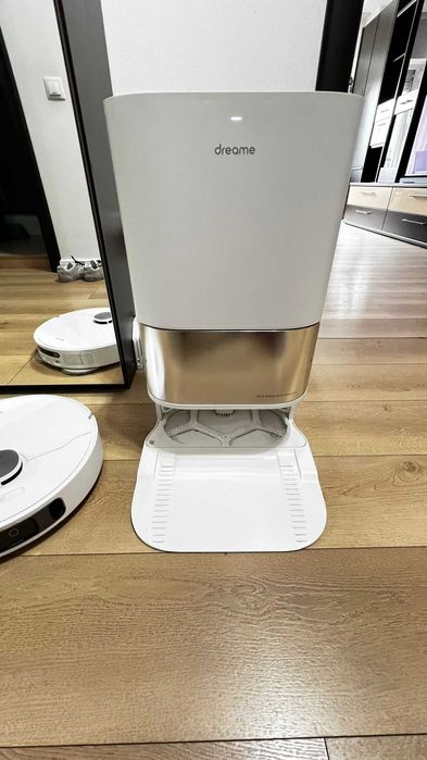 Aspirator robot dream
