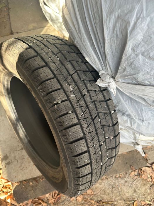 Продаю шины YOKOHAMA