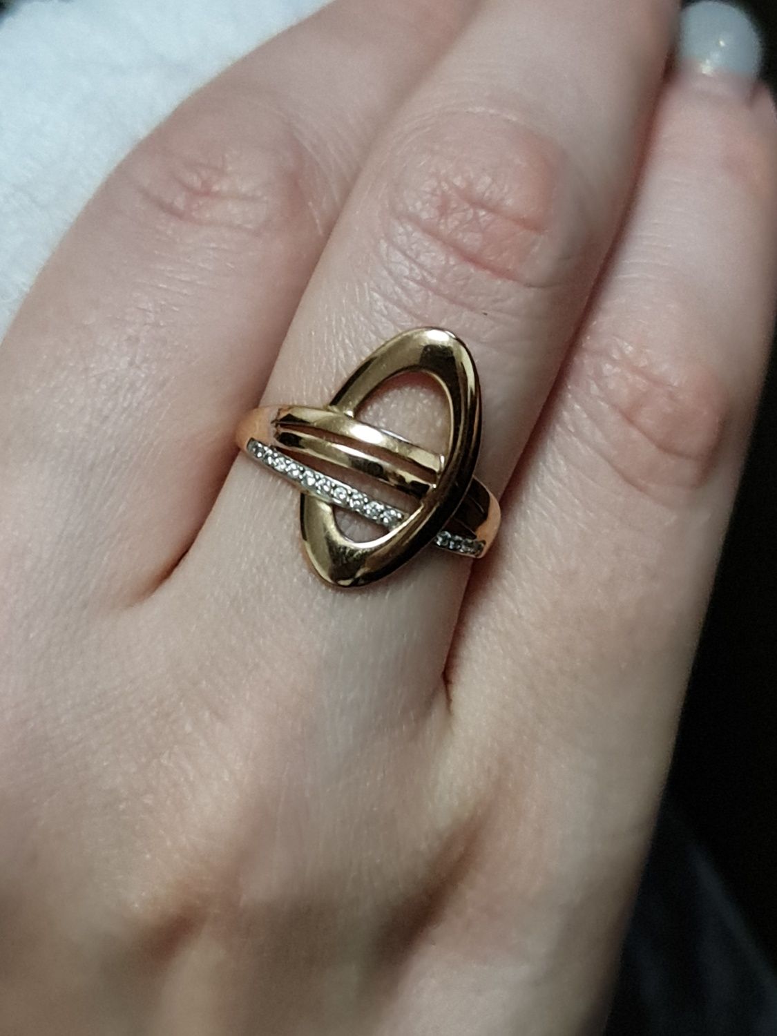 Золотое новое кольцо 18 размера