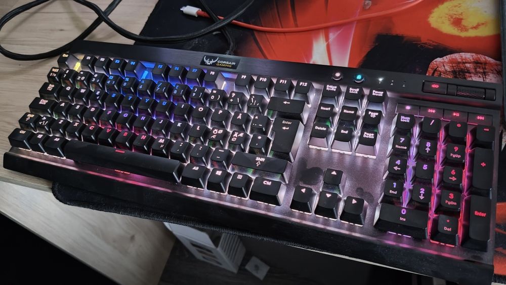 Tastatura Gaming Corsair K70 RGB