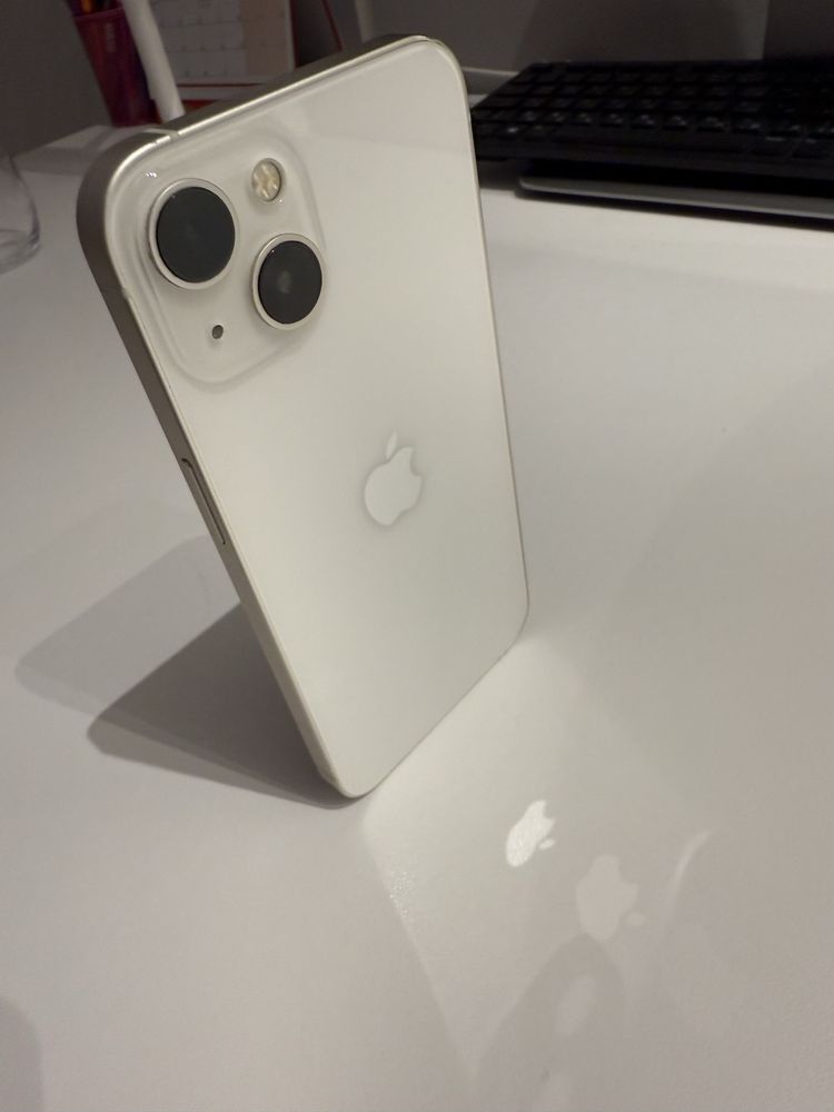 iPhone 13 - бял - battery capacity 85/86%