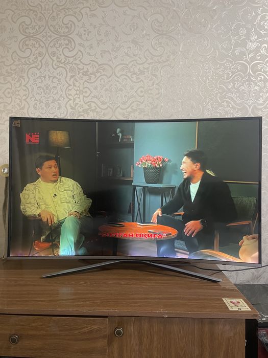 LED Телевизор samsung