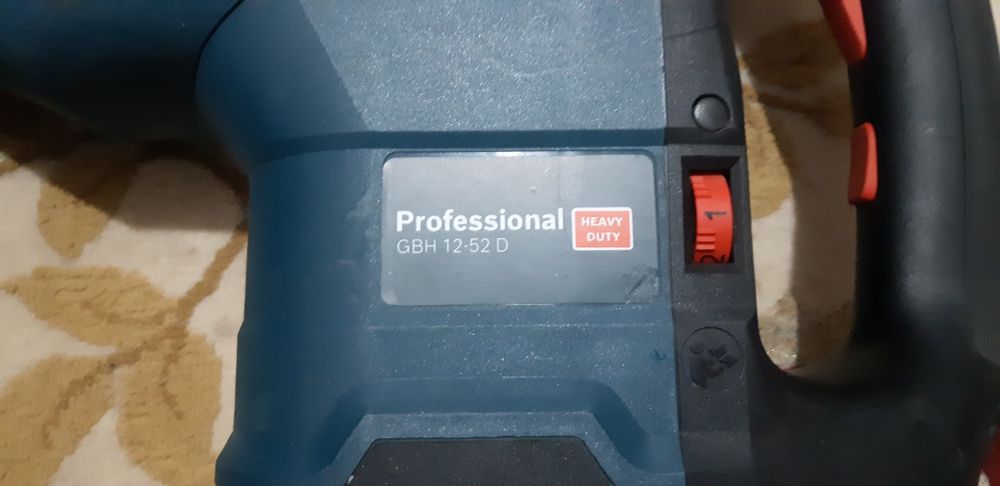 Bosch GBH 12-52 D