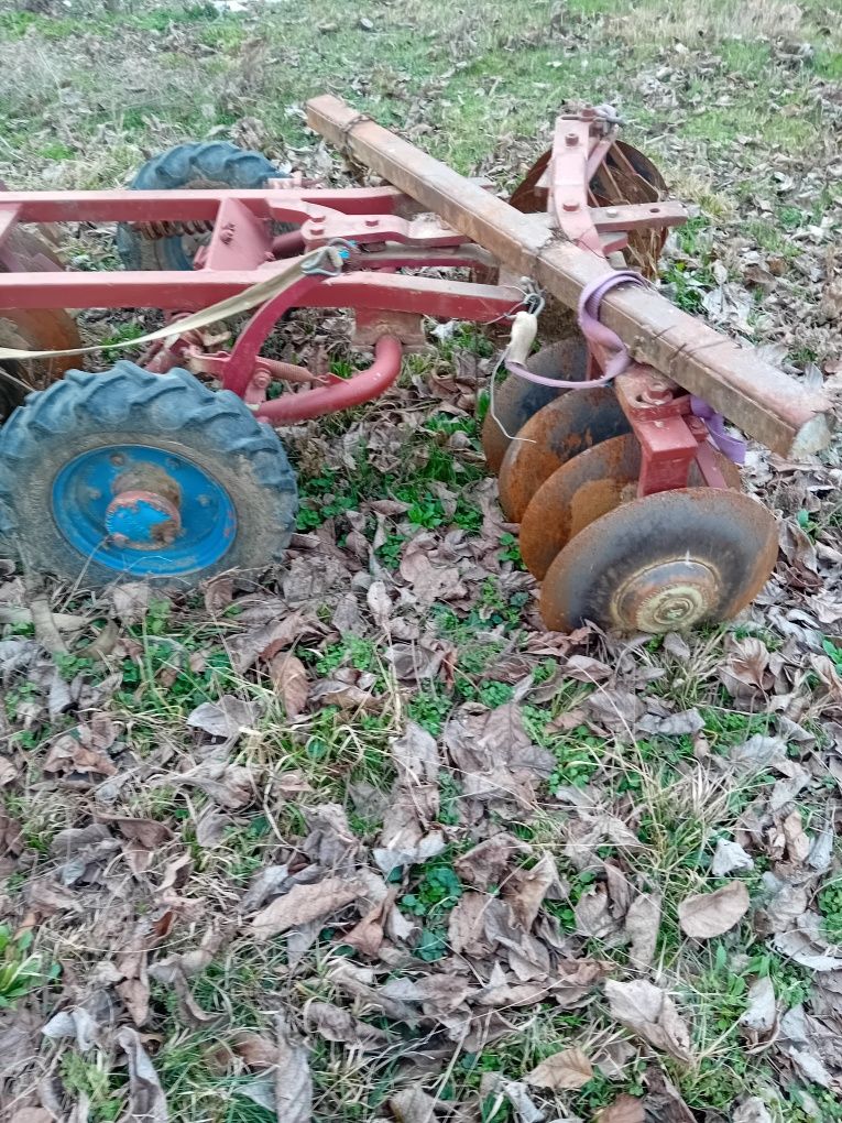 De vânzare disc pe roti Petru tractor de 45 cai