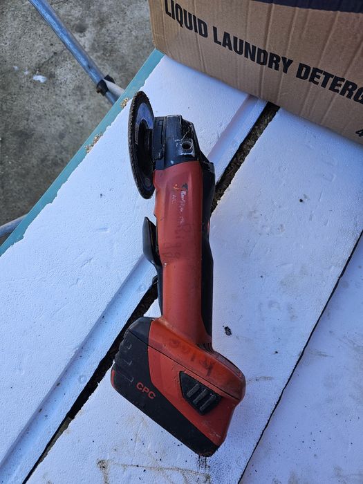 Flex polizor Hilti