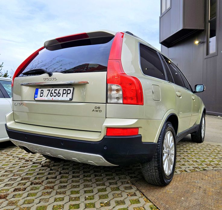 VOLVO XC90 D5 4х4 AWD печка 6+1, пълна серв. история