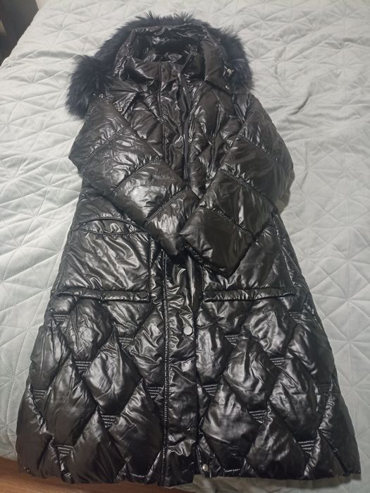 Яке с естествена яка