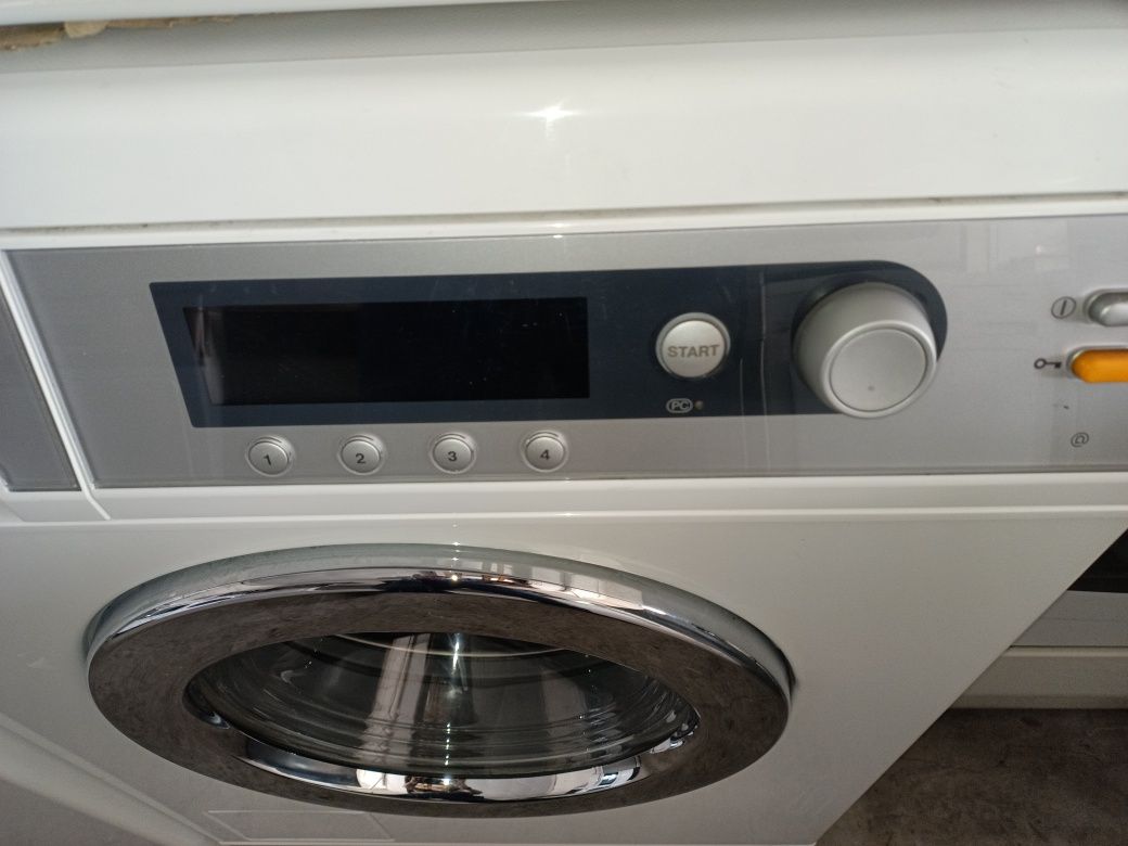 Пералня +гаранция. MIELE NAVITRONIC КЛАС А. Безплатна доставка в София