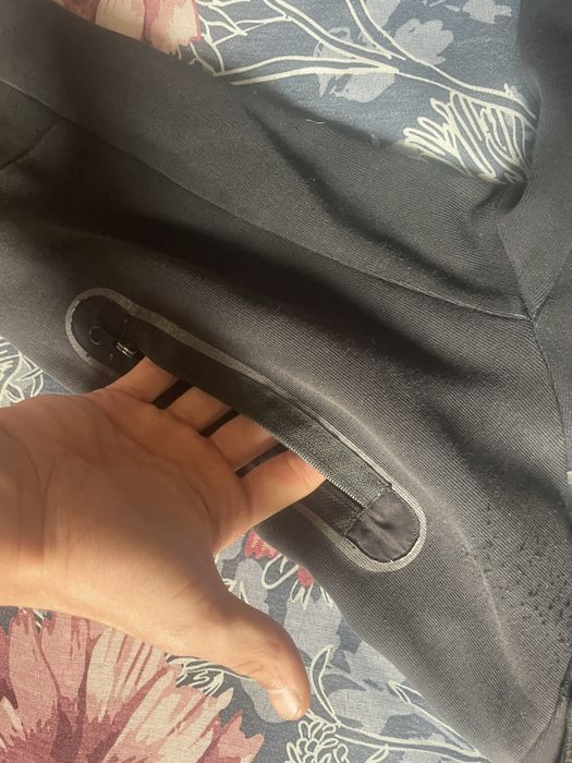 Vand nike tech putin descusut