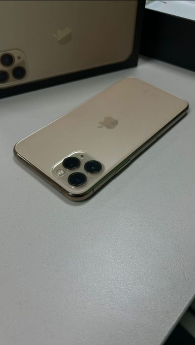 Айфон 11 про на 64гб без ремонта