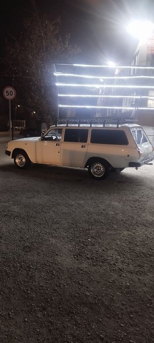 Volga sotiladi . Xolati yaxshi  1996 yil