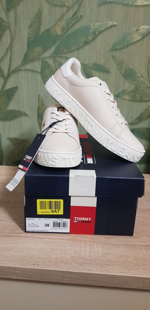 Sneakers Tommy Hilfiger  măr.38