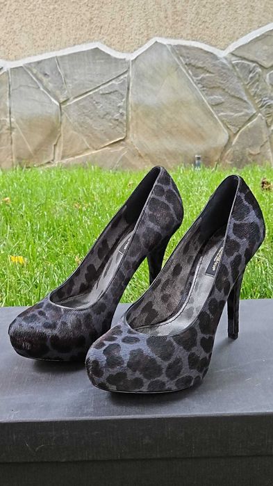 Papuci Balenciaga nr 35 50% Reducere