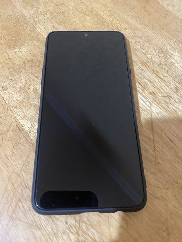Galaxy a20s в хорошем состоянии