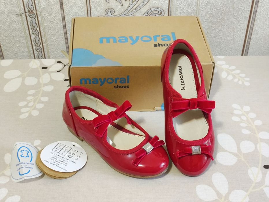 Детские туфли Mayoral, новые