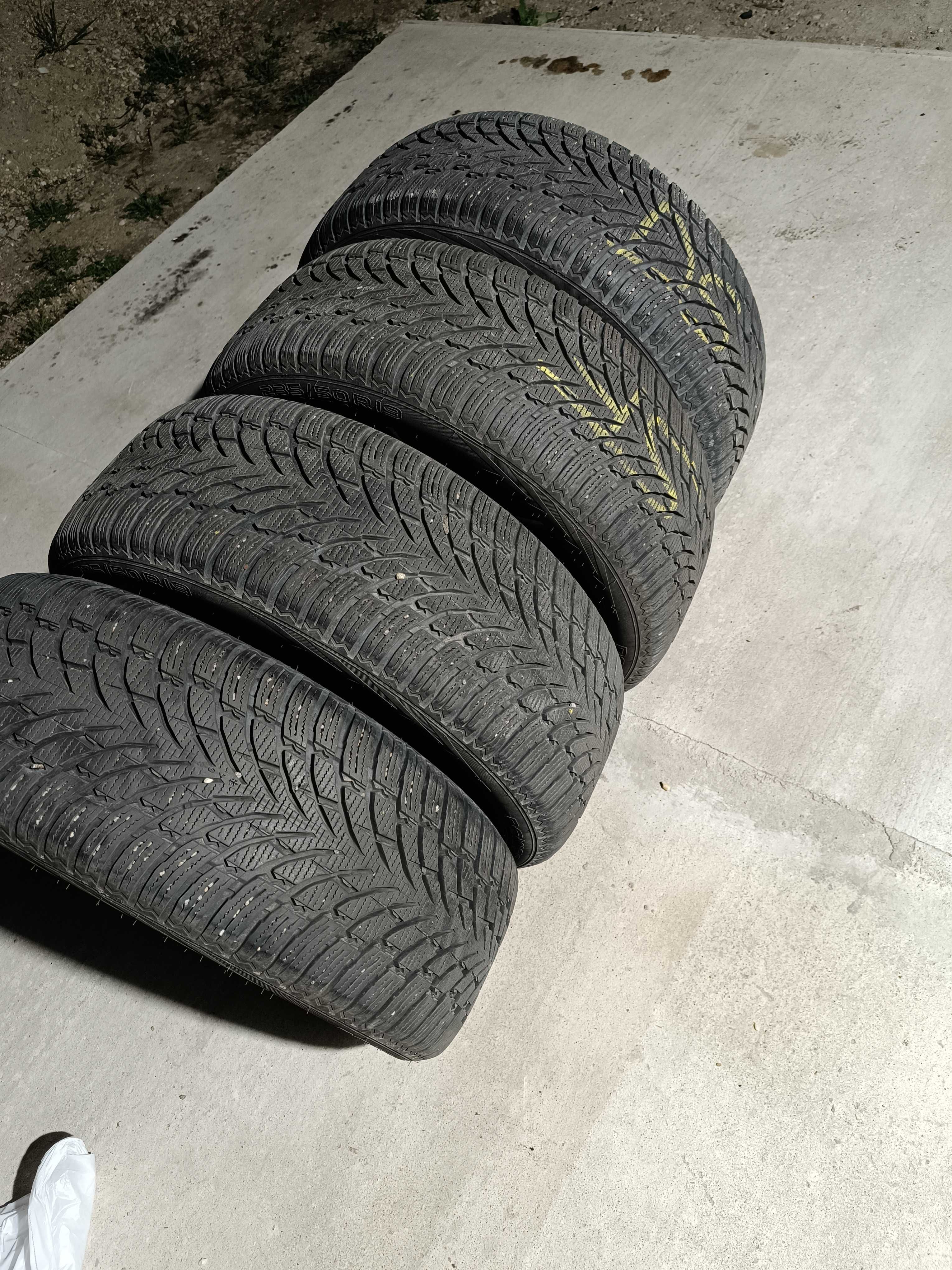 Nokian WR SUV 235 50 R19 anvelope iarna