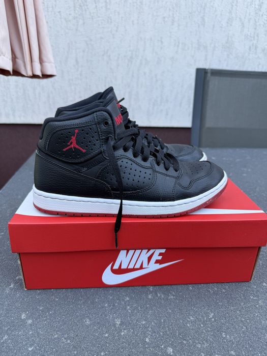 Adidasi,Sneakersi ghete nike,Jordan jumpman nr 41 si 26 cm
