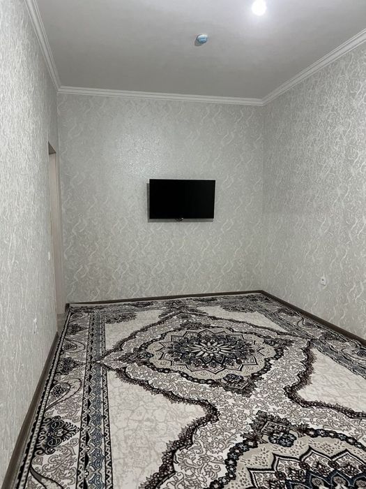 Sergeli metro yaqnida oilaga yoki qizlarga kvartira bor