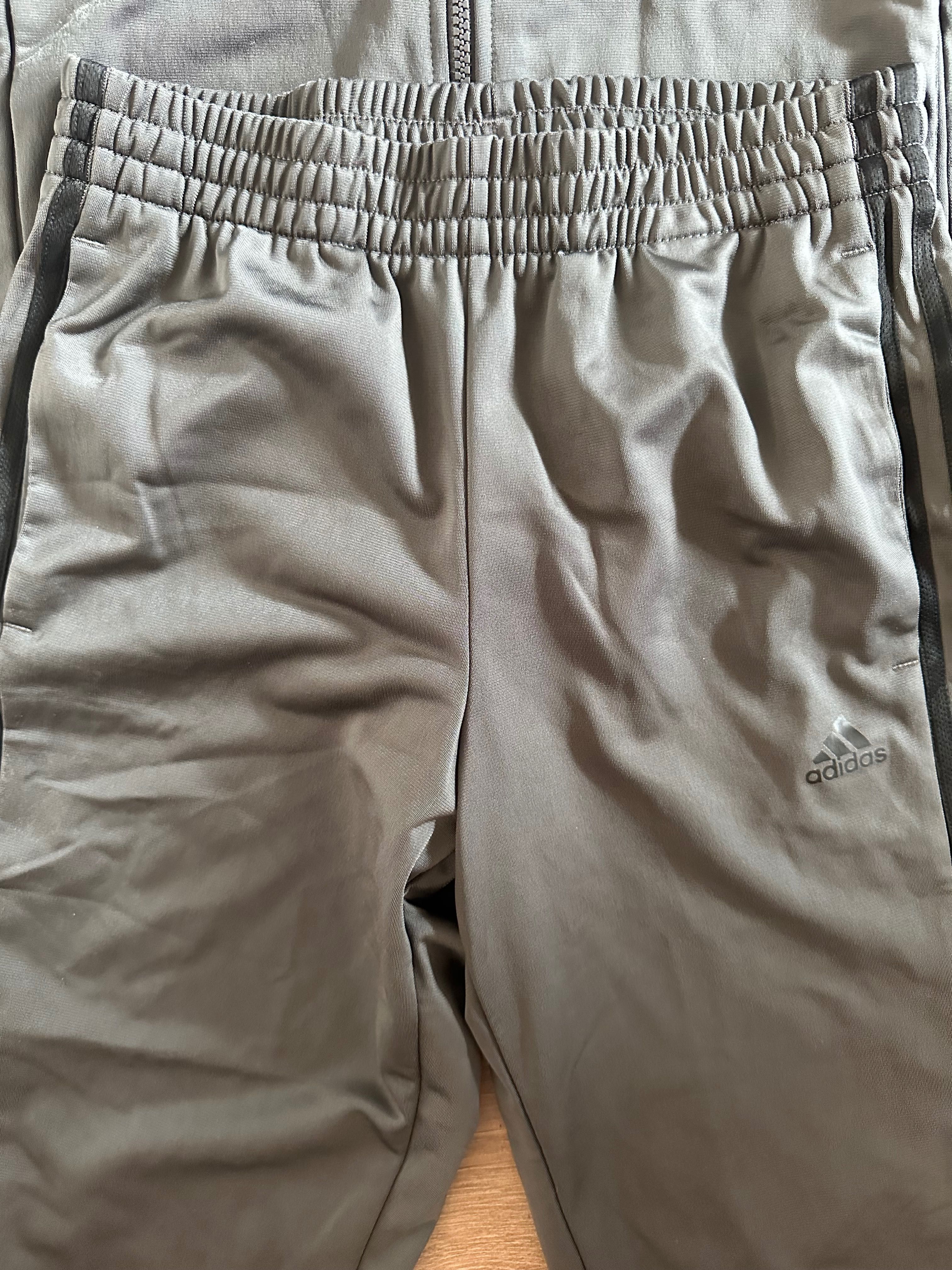 Детски екип Adidas 11/12години