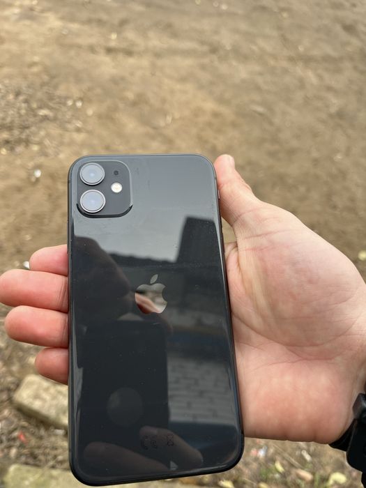 Продам обмен нет Айфон 1164гб цена:55000 торг не большой