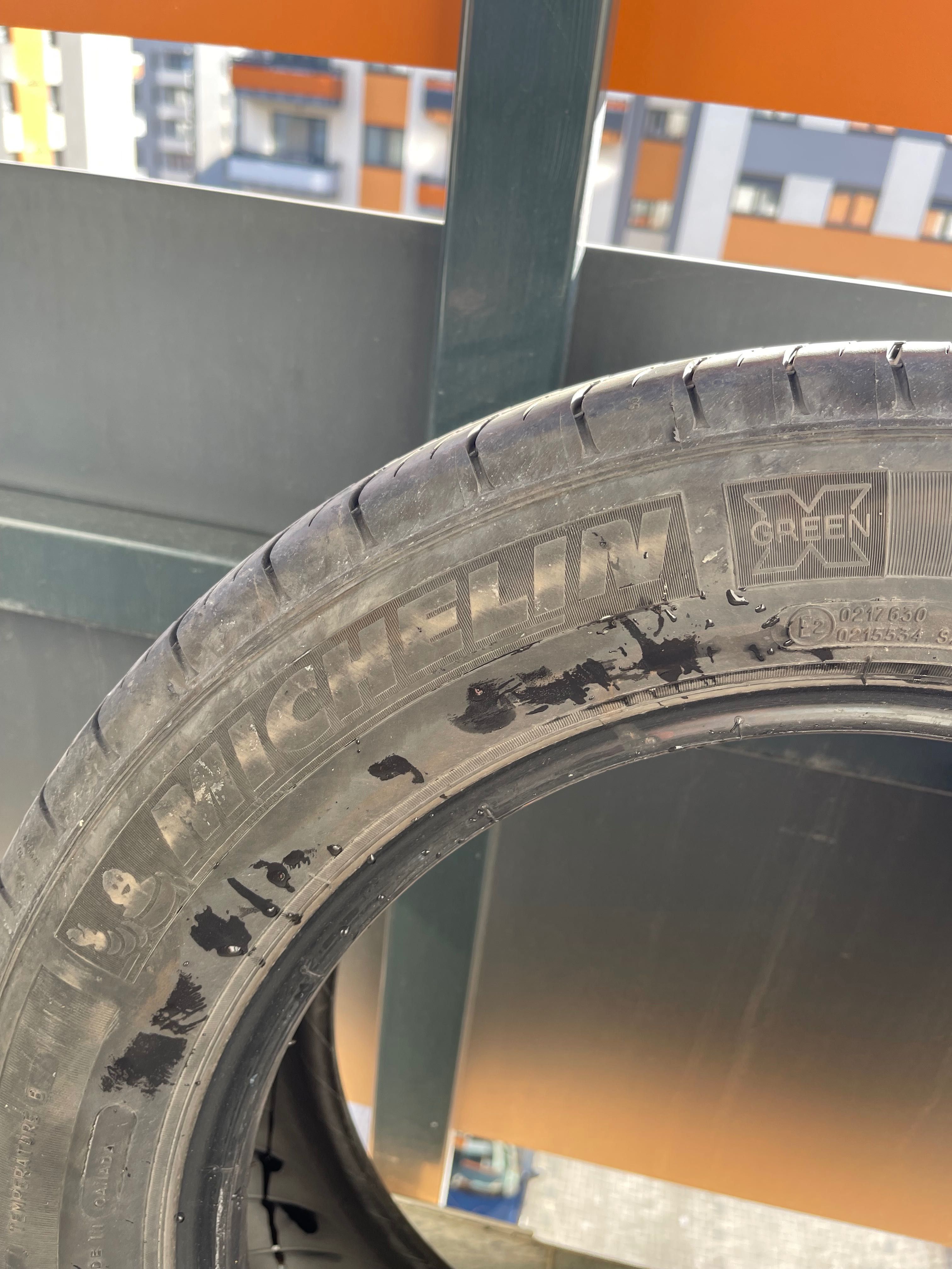 Vand cauciucuri de vara pentru masina, Michelin 215/55 R16