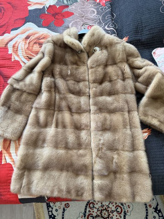 Норковая шуба срочно продам