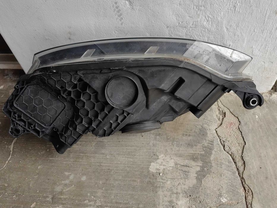 Фар Skoda Fabia LED десен / Фар Шкода Фабиа Оригинален