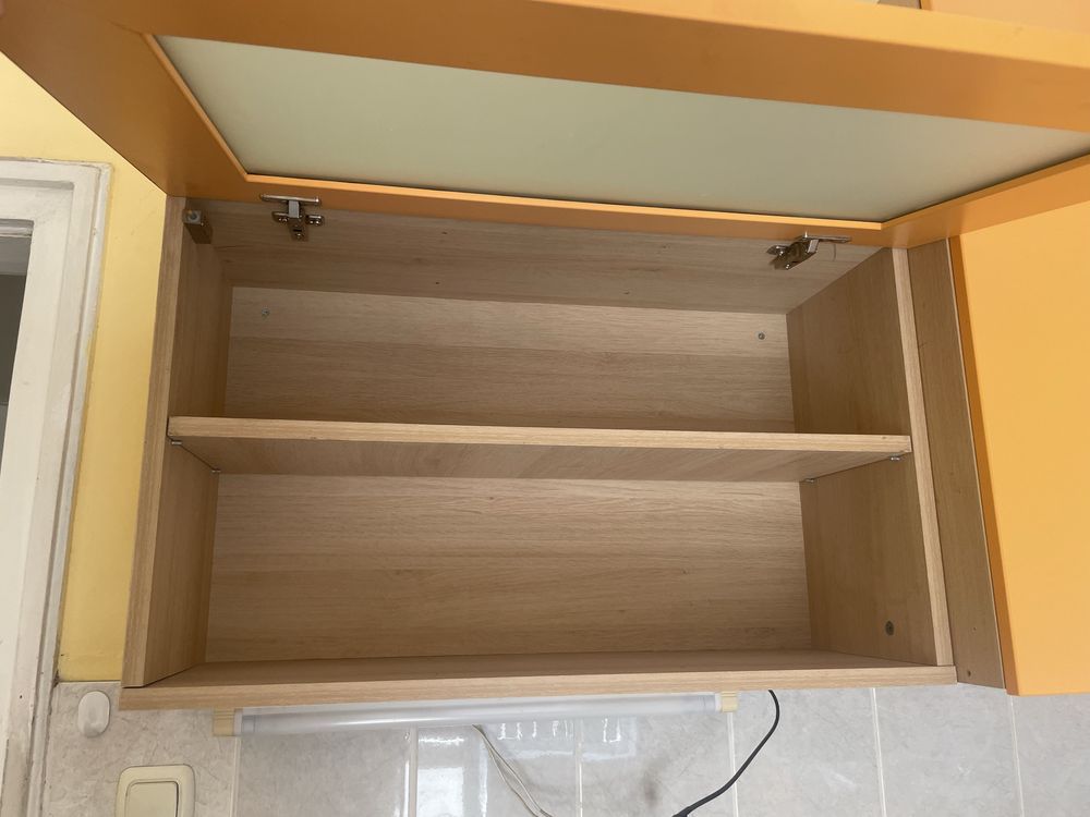 Кухня с електроуреди