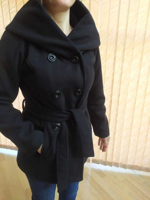 Дамско палто с качулка