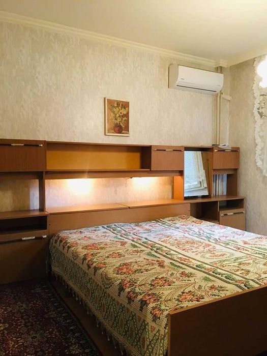 Дава се под наем Тристаен апартамент в Бургас, Възраждане - 90 кв.м за 350 € - Снимка #2