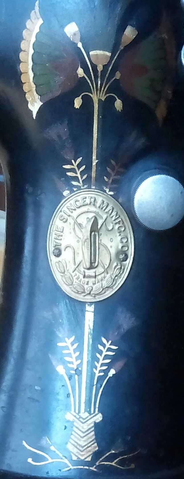 ПРОДАВАМ ръчна шевна машина Сингер