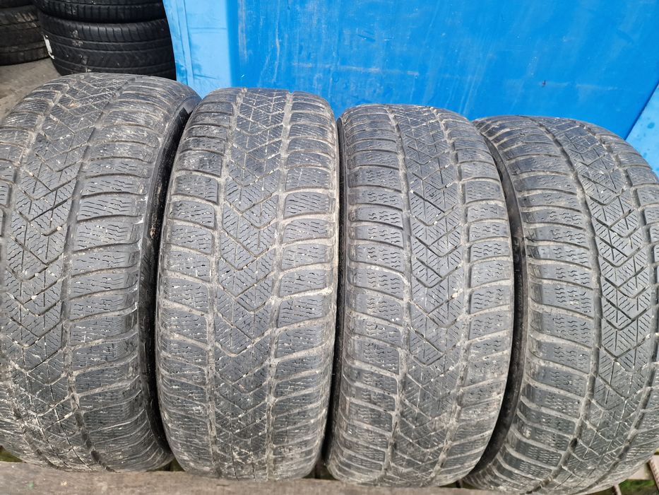 Anvelope 225/45R19 marca Pirelli, DOT 2020, 6 mm