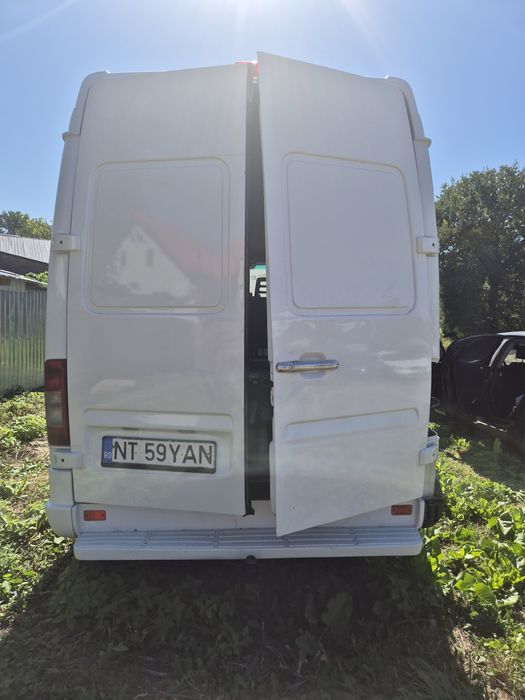 Vând sau dezmembrez Mercedes Spriter 316 CDI mot 2.7 disel