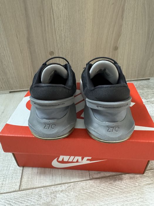 Спортни обувки NIKE AIR MAX 270 GO