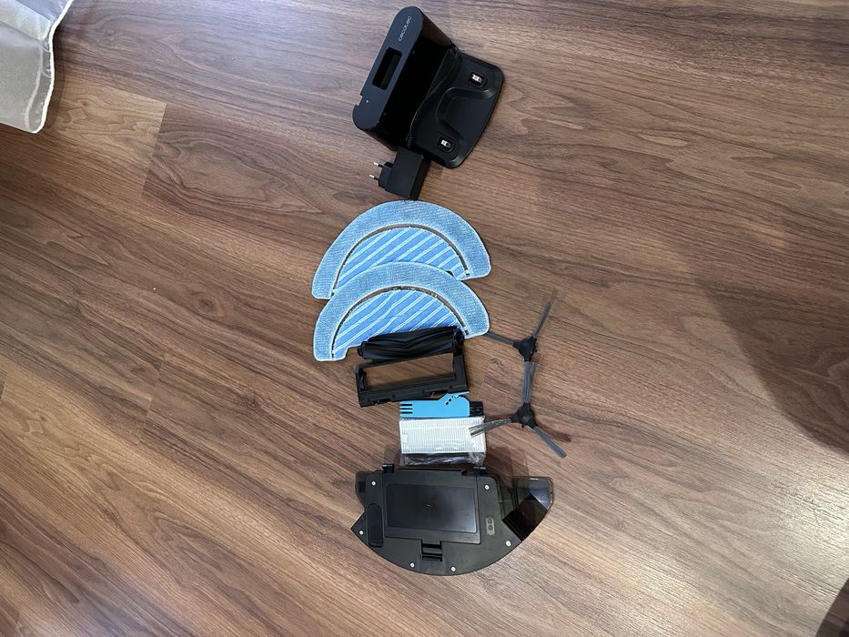 Прахосмукачка робот CONGA