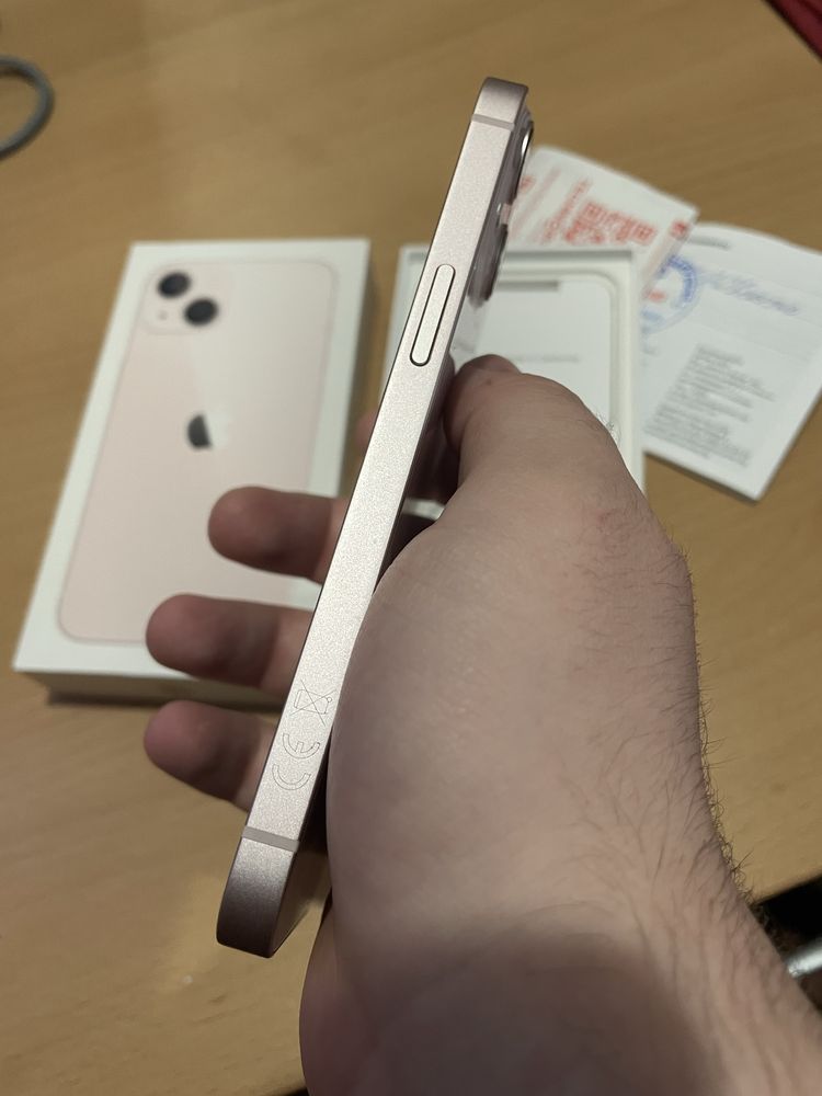 Apple iPhone 13 - 128 GB - Pink