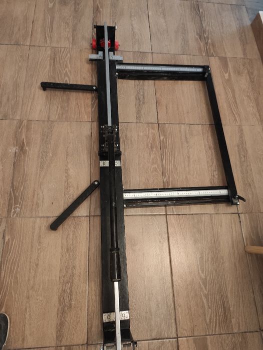 Mașină de tăiat gresie și faianță 120 cm