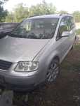 Dezmembrez vw touran 2006