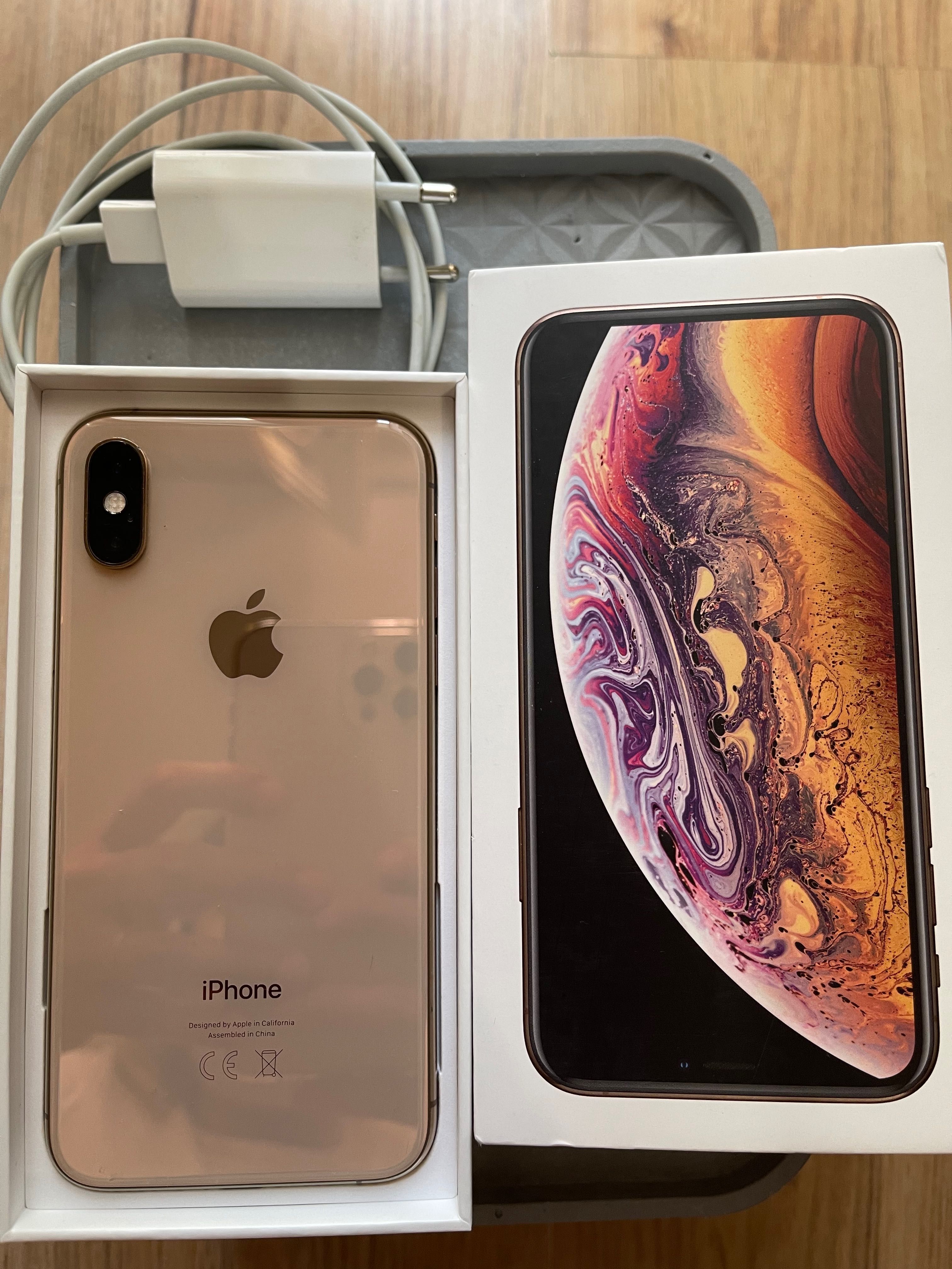 iPhone XS 64gb  перфектно състояние