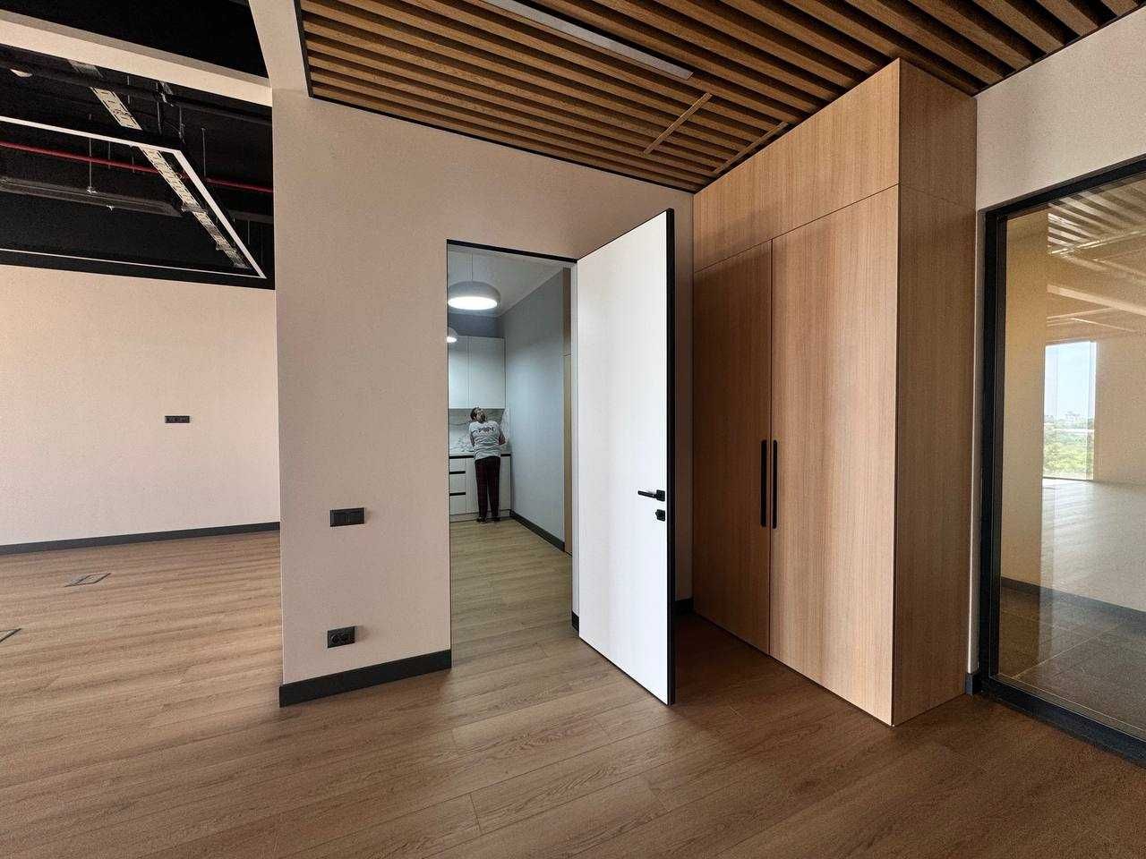 Сдаётся Офисное Помещение в БЦ А Класса 100м2  (N146)