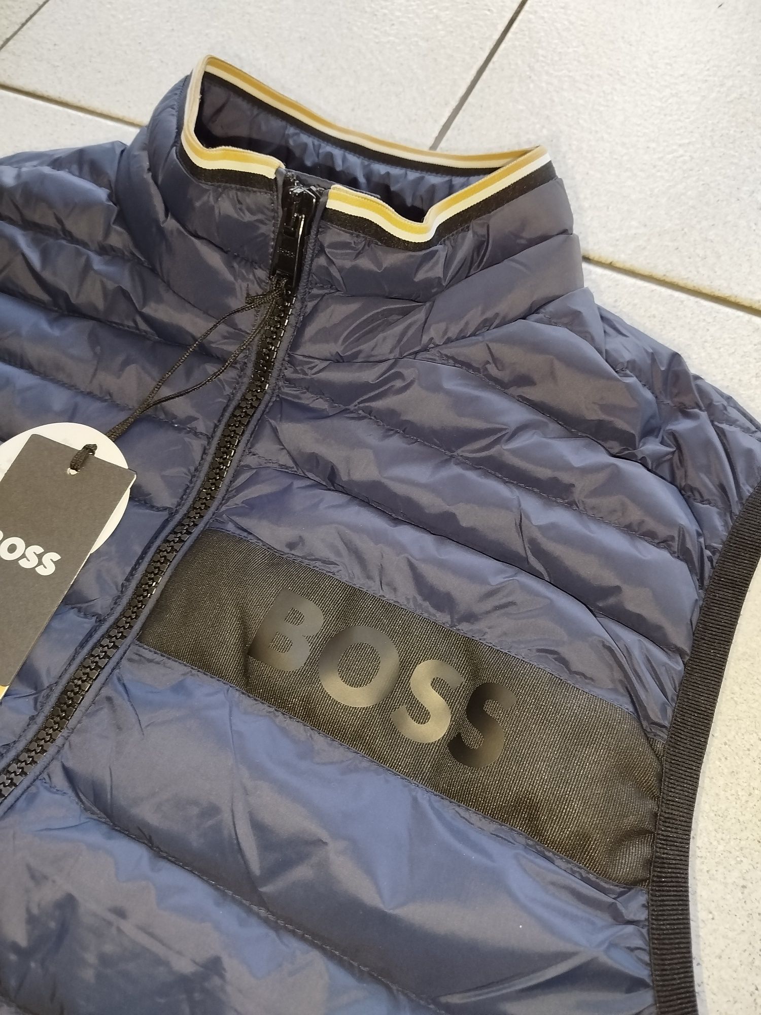 HUGO BOSS® - мъжки пухен елек - 50/52(L)