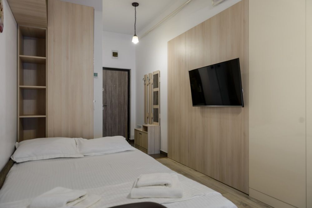 IS Cazare Regim Hotelier Ap 1-2-3 Cam Palas Mal-Centru-Newton Vouchere